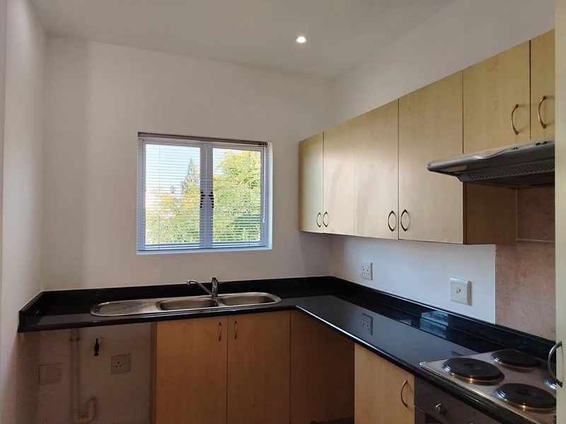 Modern 1-Bedroom Apartment in Coralwood, Beaconhurst - Photo 5