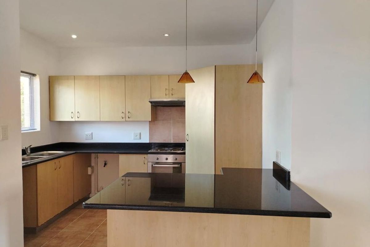 Modern 1-Bedroom Apartment in Coralwood, Beaconhurst - Photo 4