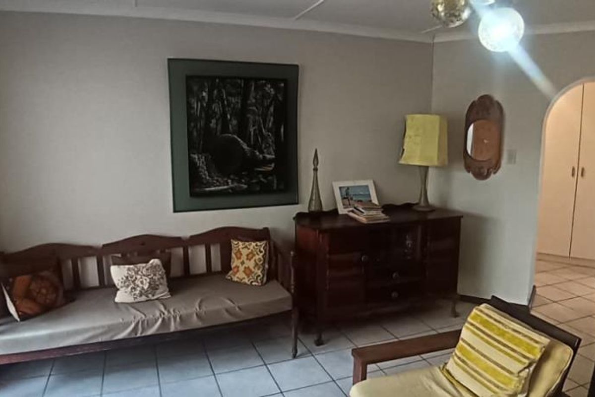 Neat 2 Bedroom Townhouse for Rent in Pinewood, Vincent - Photo 4