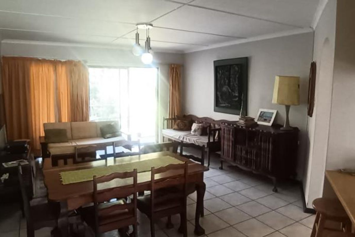 Neat 2 Bedroom Townhouse for Rent in Pinewood, Vincent - Photo 5