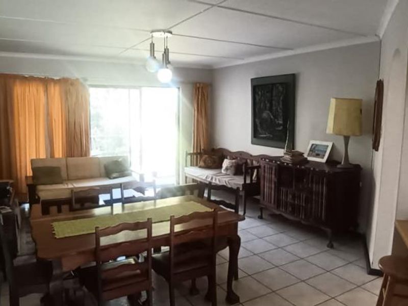 Neat 2 Bedroom Townhouse for Rent in Pinewood, Vincent - Photo 5