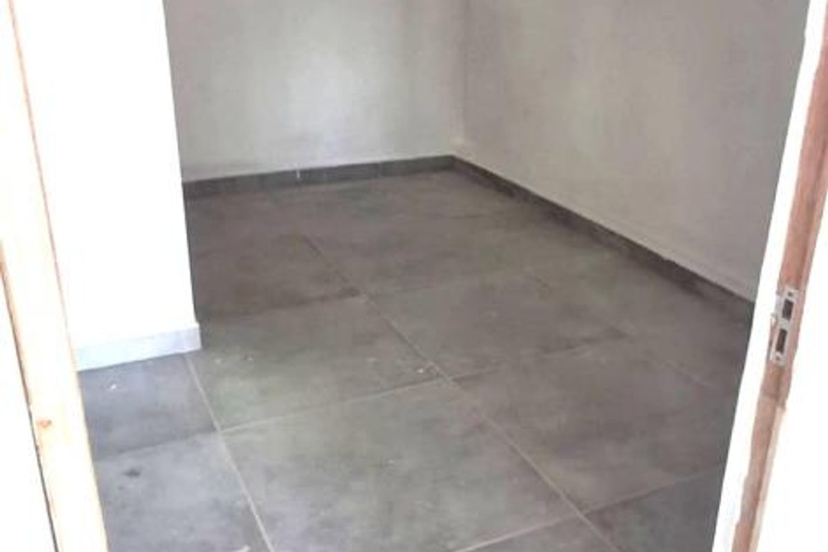 Be the First to Move Into This Newly Renovated Building in Isipingo Beach – Close to All Amenities - Photo 4