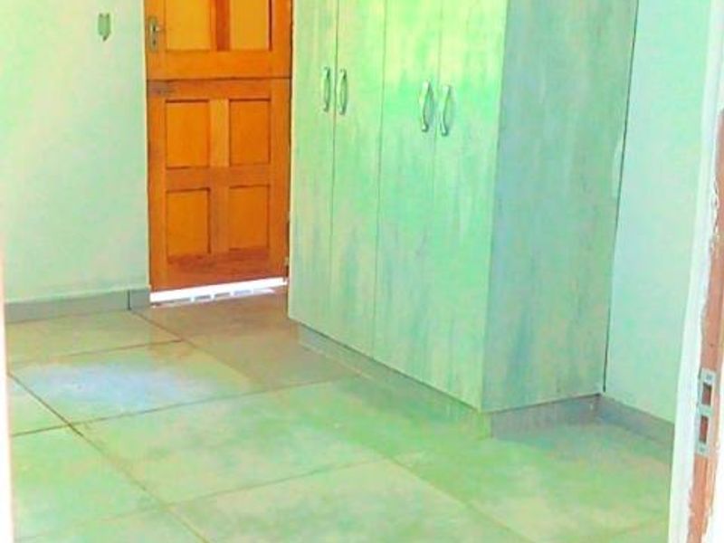 Be the First to Move Into This Newly Renovated Building in Isipingo Beach – Close to All Amenities - Photo 10