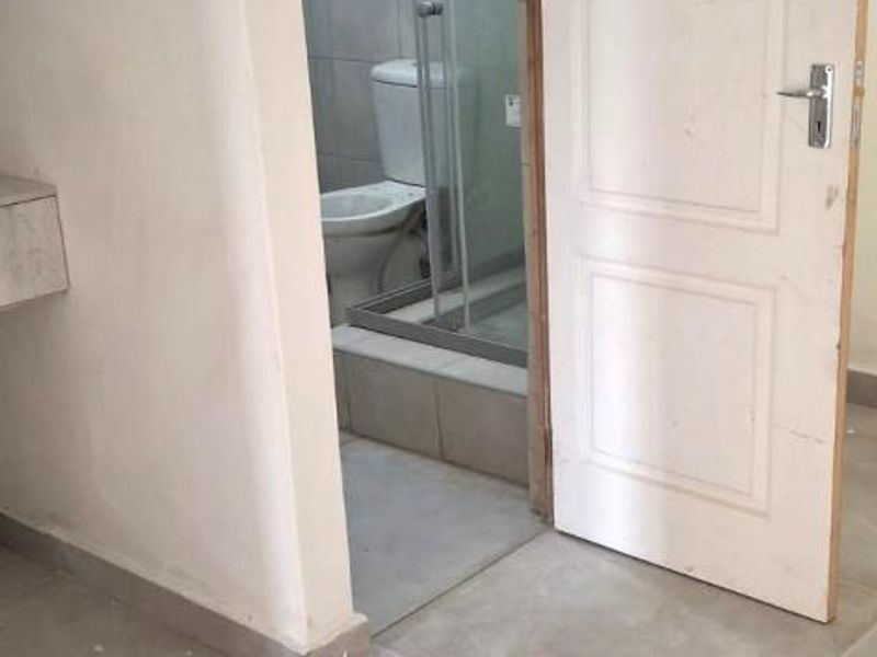 Be the First to Move Into This Newly Renovated Building in Isipingo Beach – Close to All Amenities - Photo 6