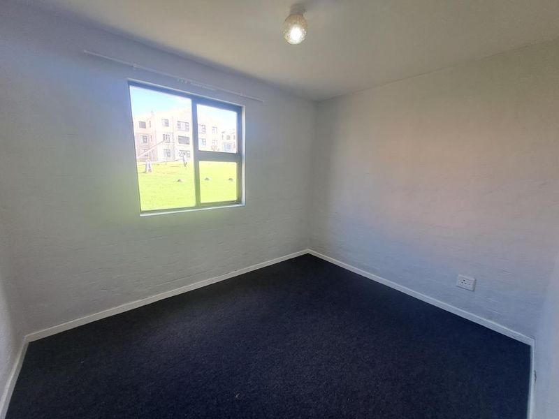 Two Bedroom Flat for Rent in Sohco Village, Amalinda - Photo 7