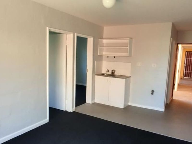 Two Bedroom Flat for Rent in Sohco Village, Amalinda - Photo 4