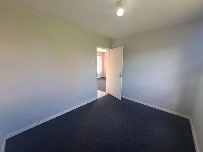 Two Bedroom Flat for Rent in Sohco Village, Amalinda - Photo 6