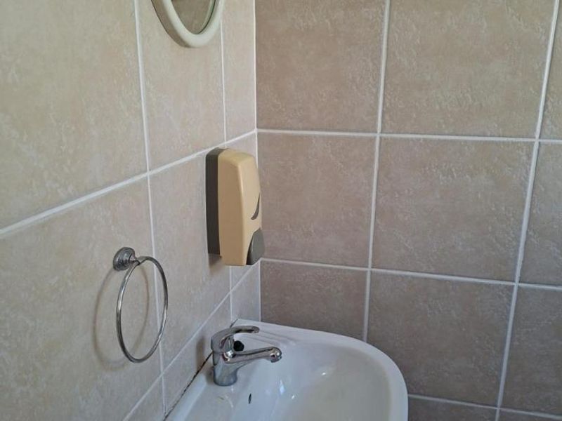 Comfortable Furnished Room Available in Panorama Place, Gonubie - Photo 6