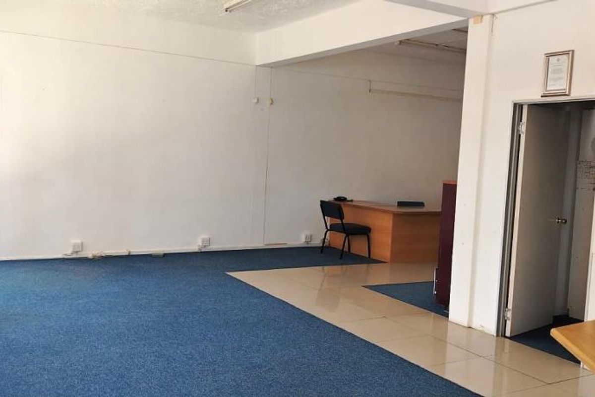 Office 4 , Schwedhelm Centre 35 Main Road - Photo 2