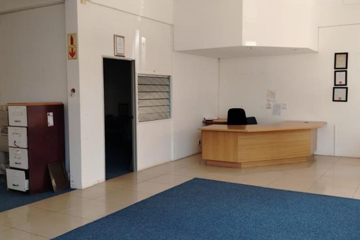 Office 4 , Schwedhelm Centre 35 Main Road - Photo 4