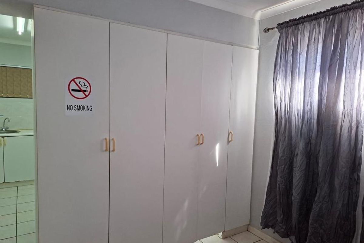 One Bedroom Flat for Rent in Panorama Place, Gonubie - Photo 5