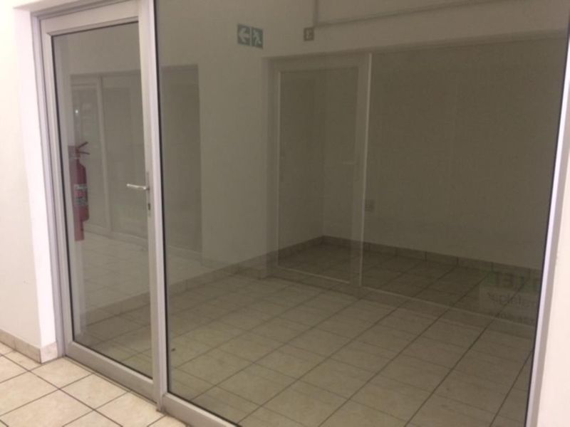 Secure Arcade located shop to Let - Photo 10