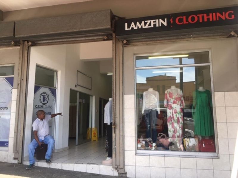 Secure Arcade located shop to Let - Photo 5