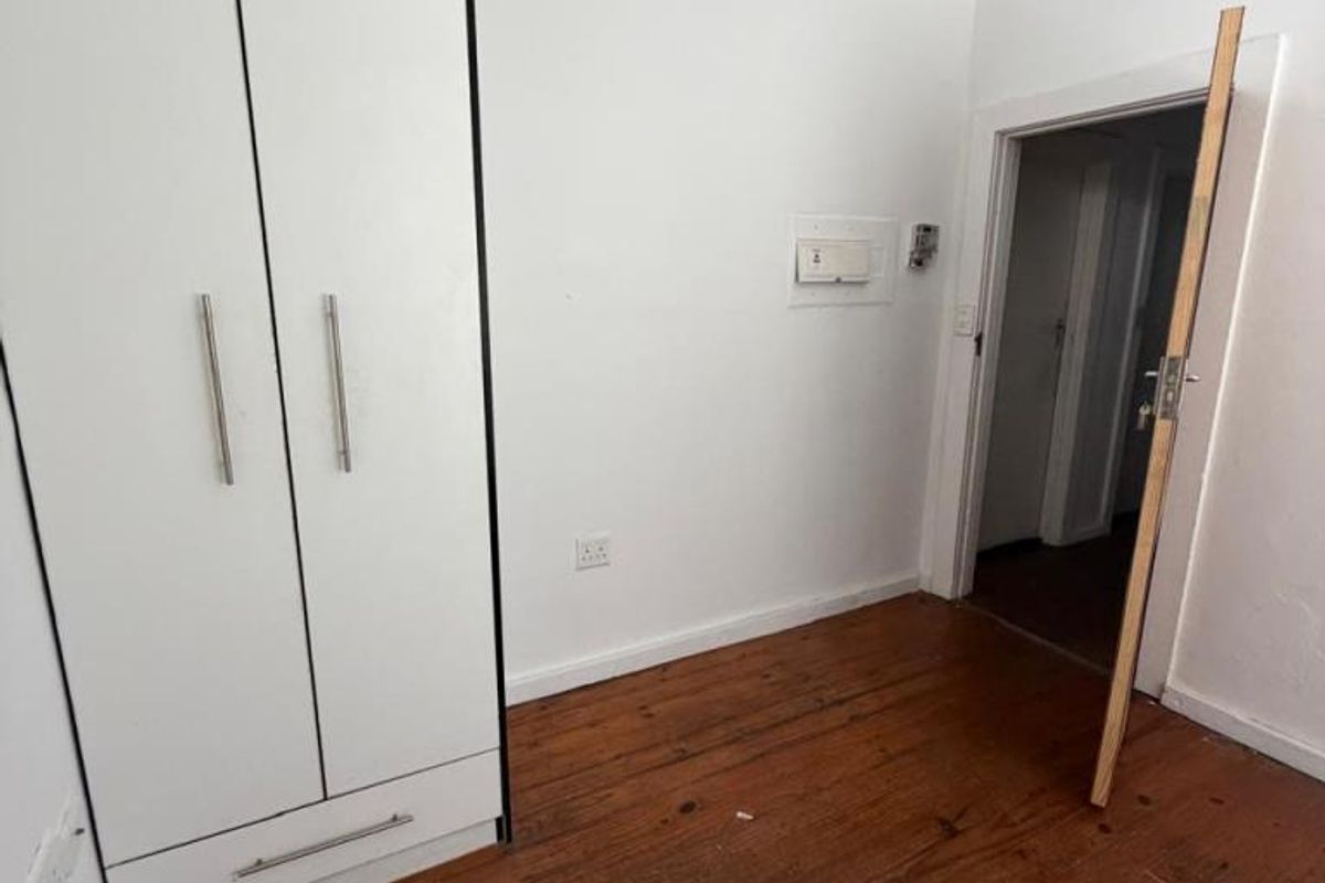 Room to Rent – Tennyson Street, Quigney - Photo 5