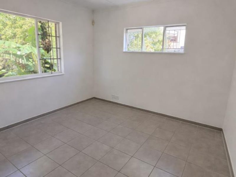 Immaculate 3 Bedroom House For Rent in Fourteenth Avenue, Gonubie - Photo 6