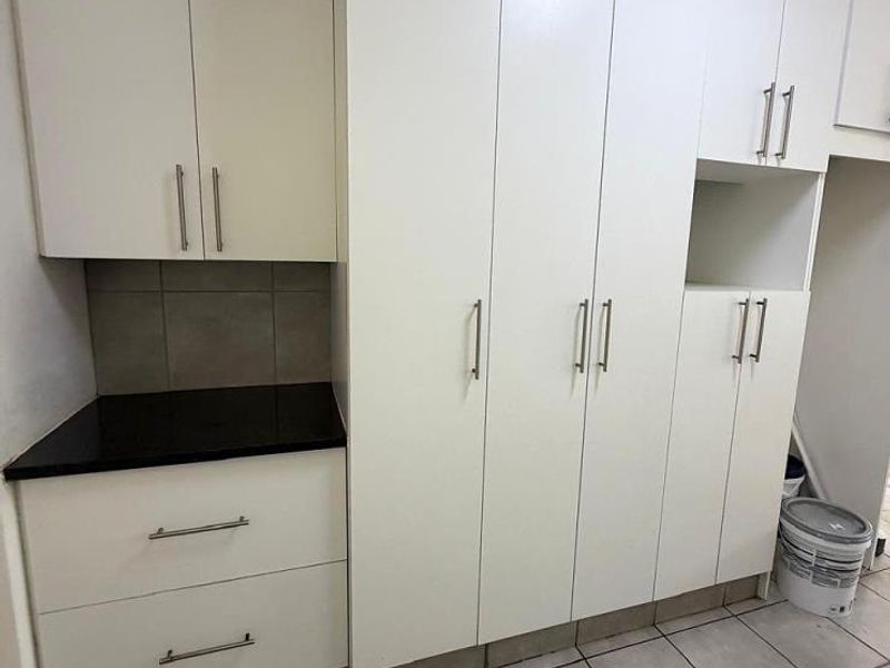 Immaculate 3 Bedroom House For Rent in Fourteenth Avenue, Gonubie - Photo 4