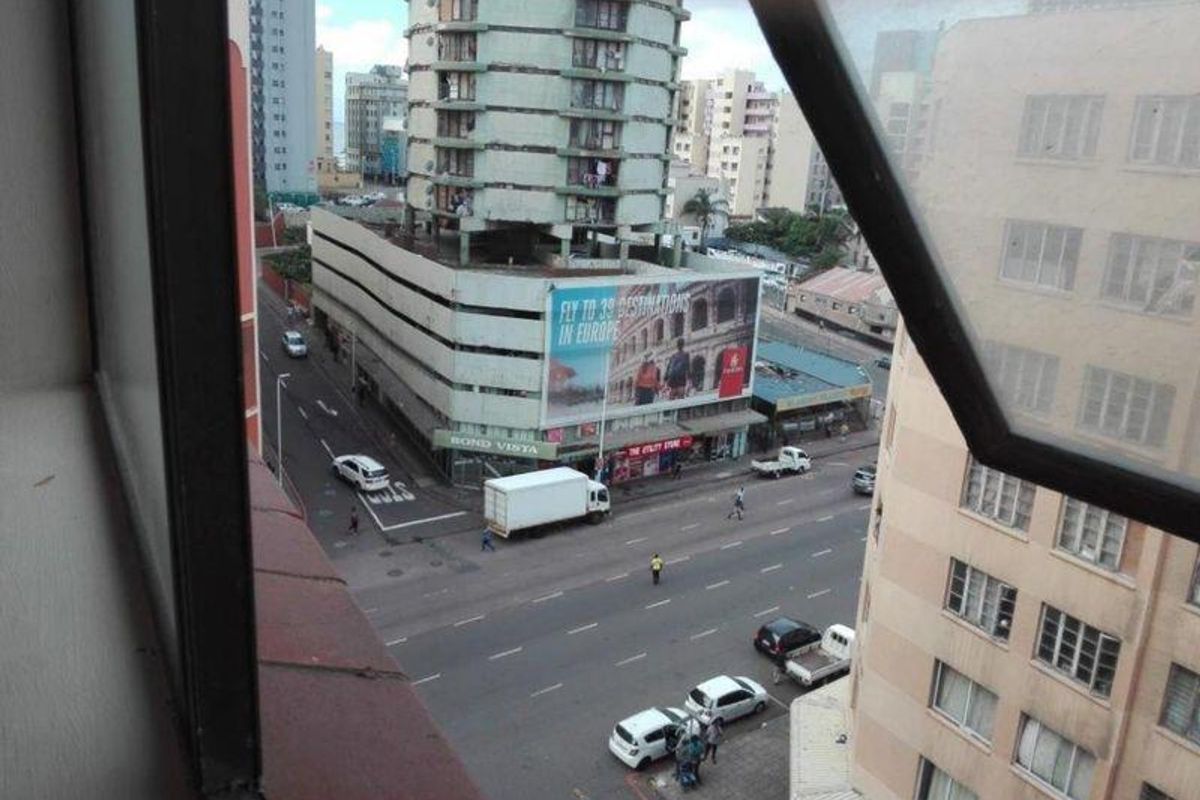 Discover comfortable, affordable living in the heart of Durban Central - Photo 5