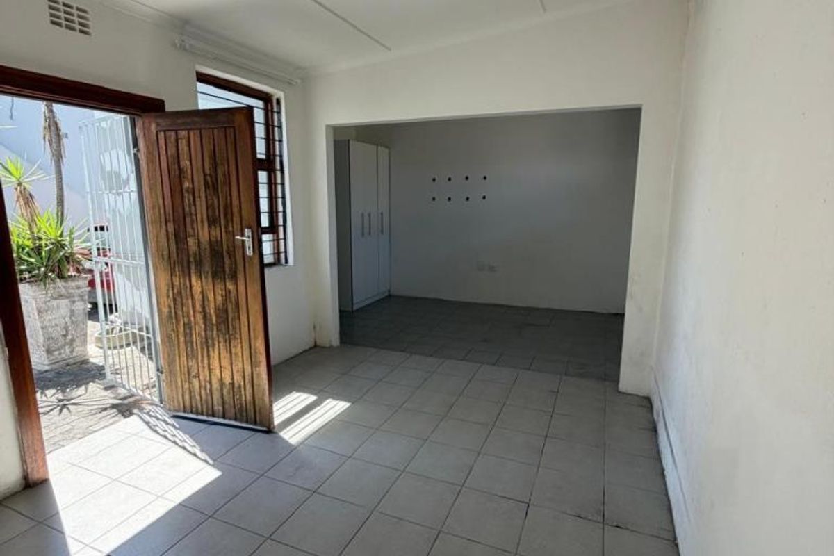 1 Bedroomed Flat, Tennyson Street 7 - Photo 3