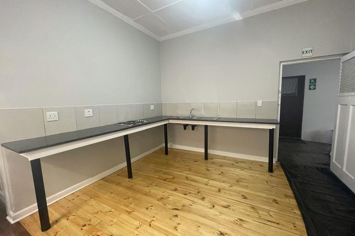Room For Rent in North Street, East London Central - Photo 3