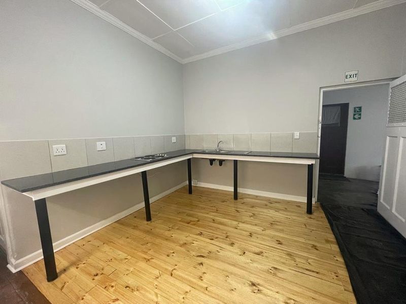 Room For Rent in North Street, East London Central - Photo 3