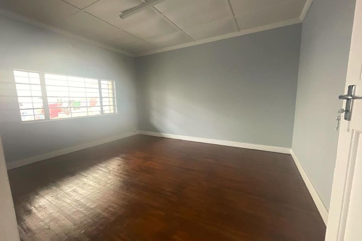 Room For Rent in North Street, East London Central - Photo 4