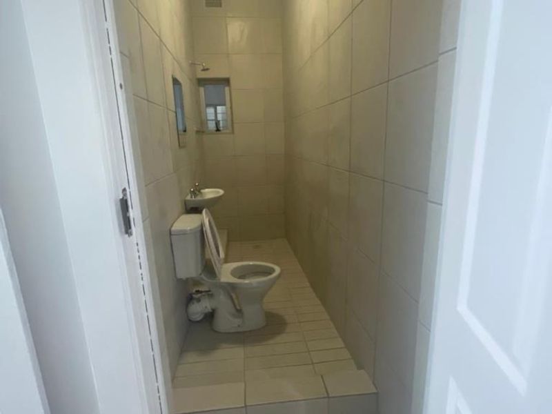 Room For Rent in North Street, East London Central - Photo 9
