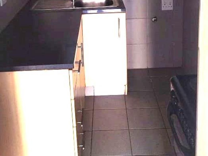 ?? Affordable Living in South Beach – Limited Specials  - Photo 4