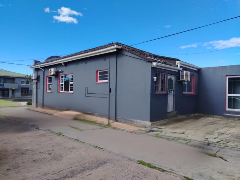 Office Building, 32 Tecoma Street - Photo 8