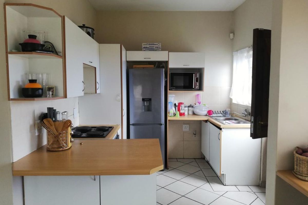 3 Bedroom Townhouse To Rent in Summerwoods, Abbotsford - Photo 4