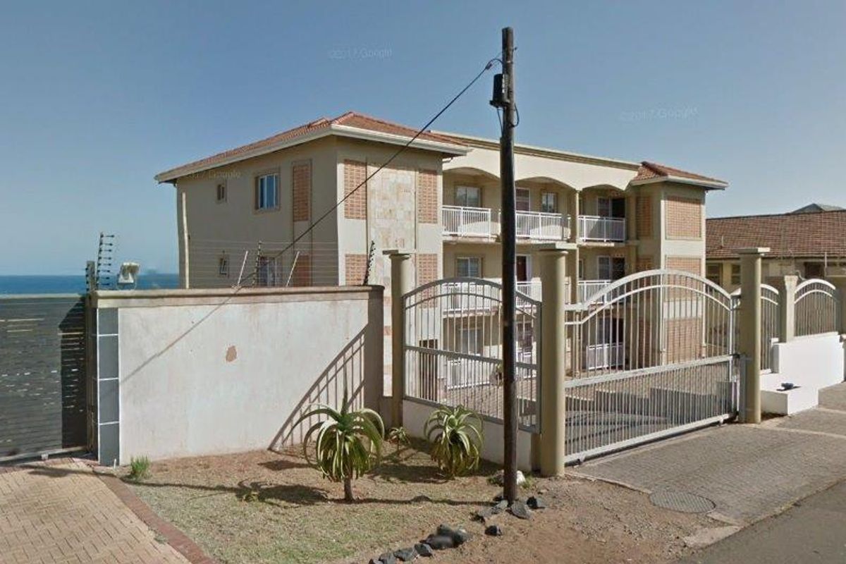 Do you love the ocean, then this one is for you, situated in Isipingo Beach.  - Photo 3