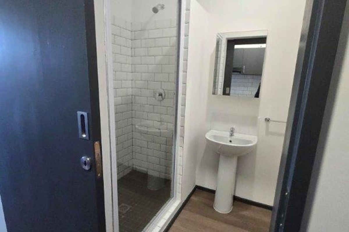 DEVELOPMENT CONSISTING OF SPACIOUS BACHELOR AND ONE BEDROOM UNITS IN PINETOWN  - Photo 2