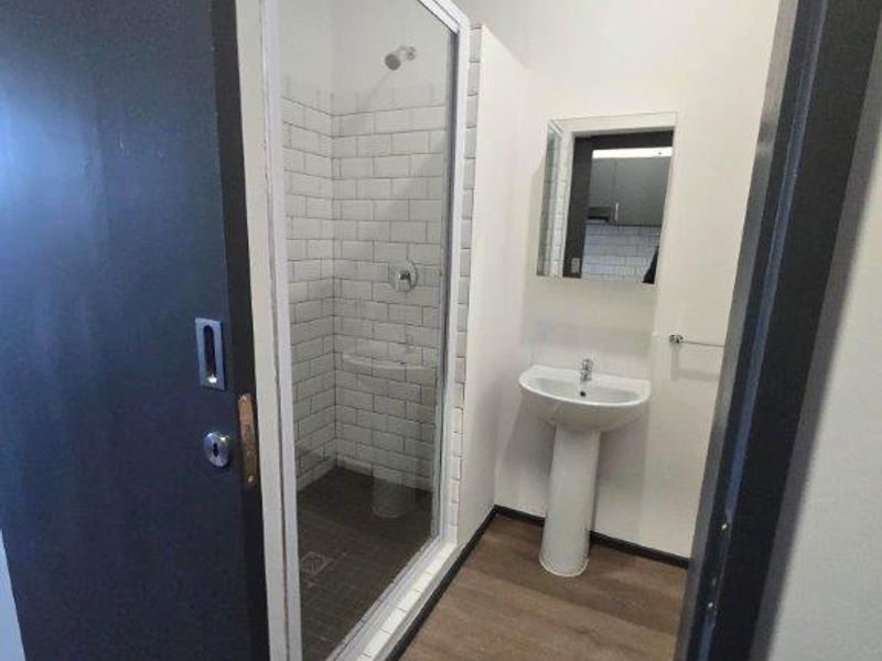 DEVELOPMENT CONSISTING OF SPACIOUS BACHELOR AND ONE BEDROOM UNITS IN PINETOWN  - Photo 2