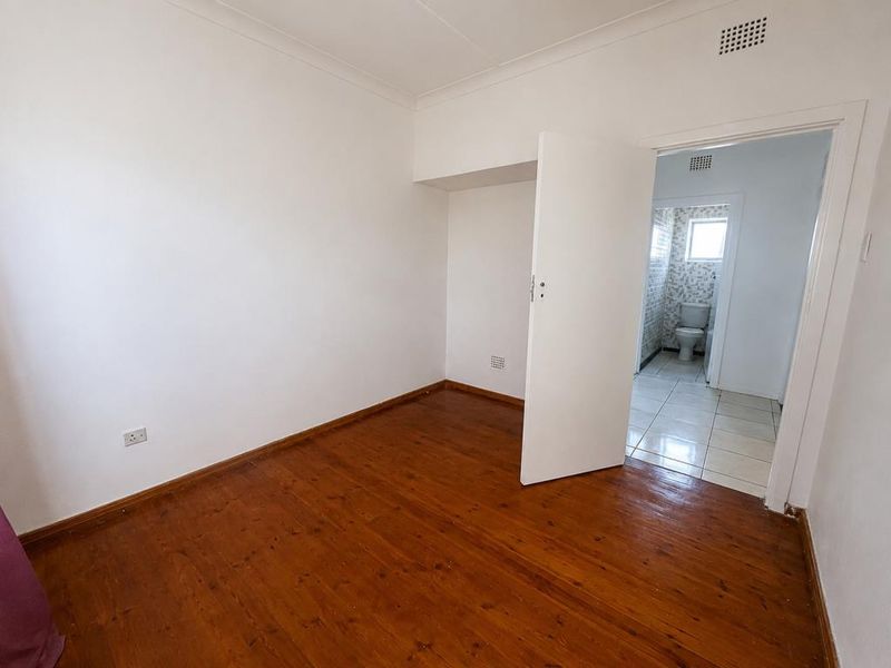 Beautiful House For Rent in Montgomery Drive, Cambridge West - Photo 10