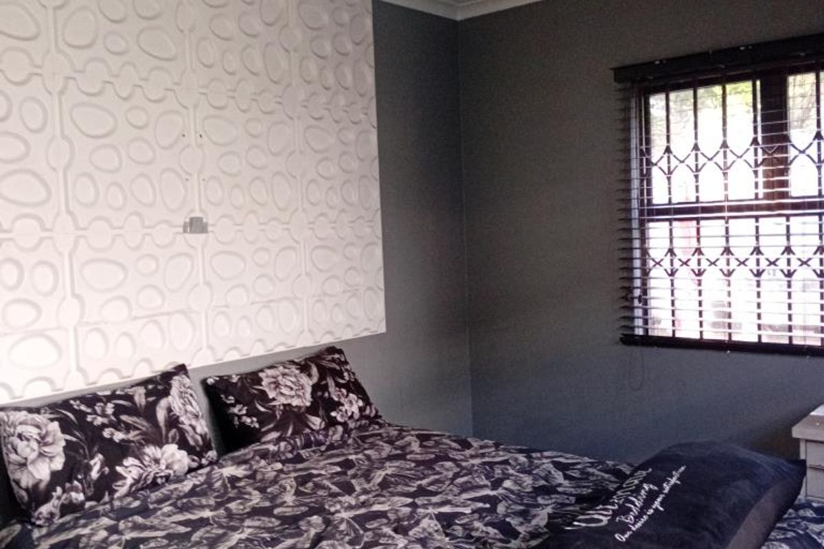 Lovey and Spacious 2-Bedroom Ground Floor Apartment with garden, To Let – Central Pinetown - Photo 2