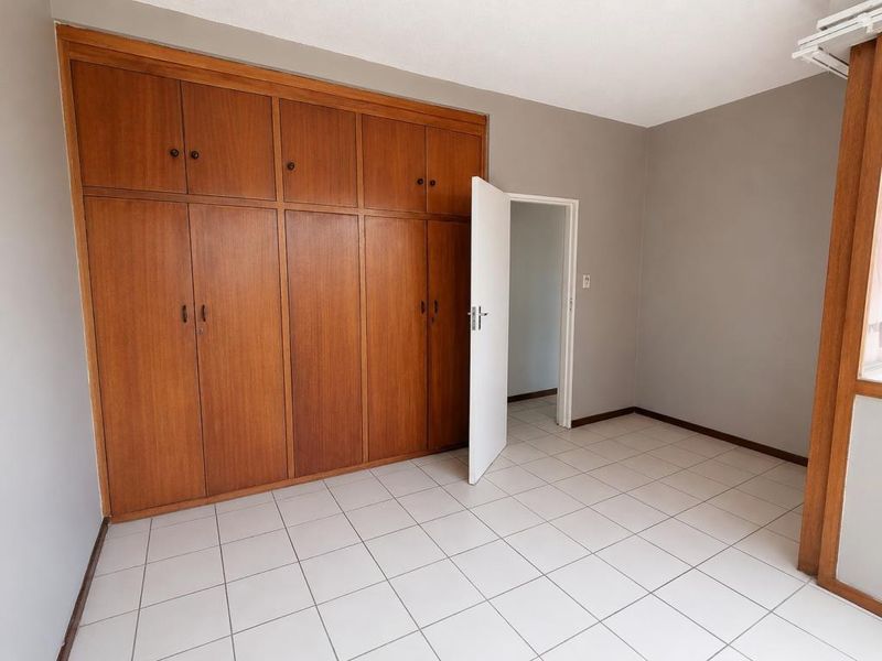 For Rent: 1 Bedroom Apartment in Belvedere Court | Southernwood - Photo 6