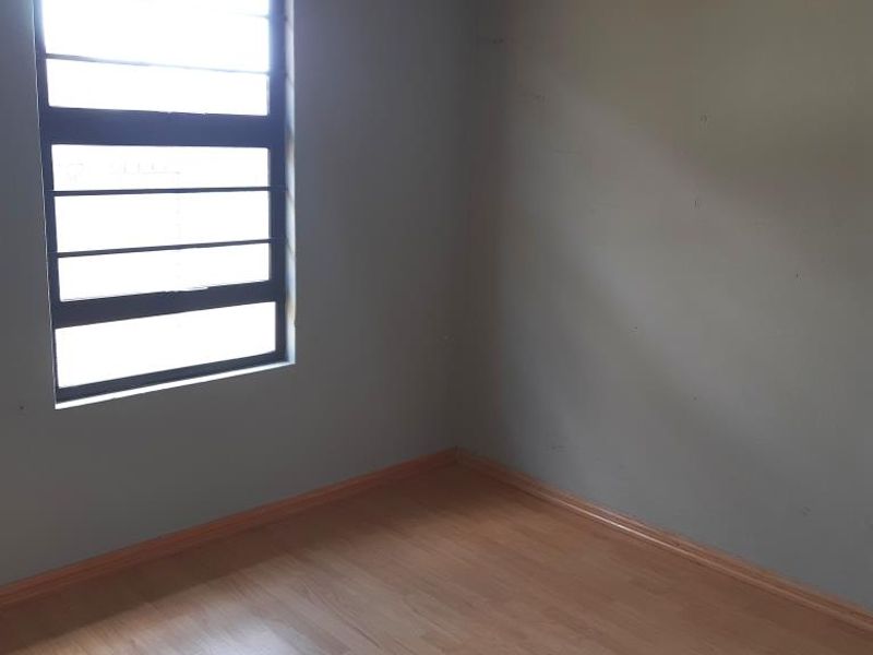 Beautiful 3 Bedroom House For Rent in Haven Hills - Photo 9