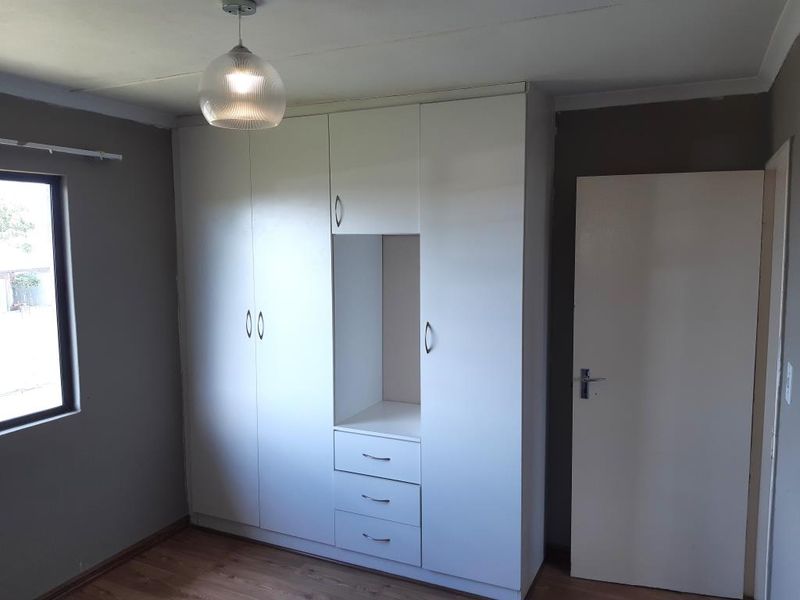 Beautiful 3 Bedroom House For Rent in Haven Hills - Photo 8