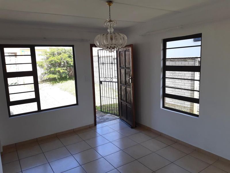 Beautiful 3 Bedroom House For Rent in Haven Hills - Photo 3