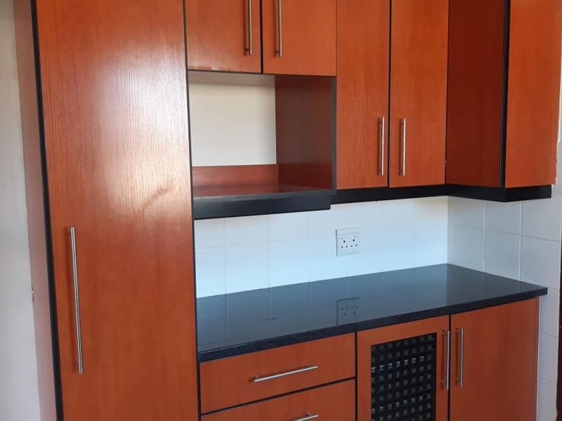 Beautiful 3 Bedroom House For Rent in Haven Hills - Photo 5
