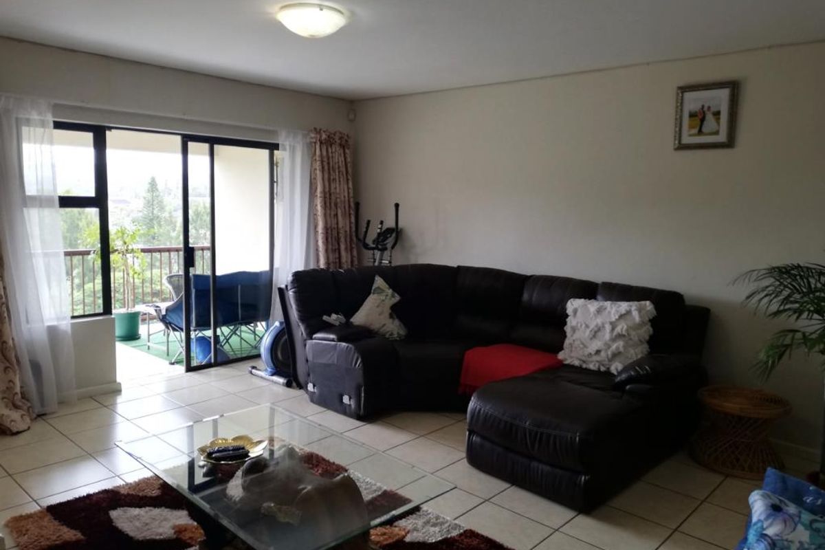 Beautiful 2 Bedroom Flat For Rent in Sunset Valley - Photo 2