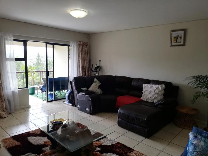 Beautiful 2 Bedroom Flat For Rent in Sunset Valley - Photo 2