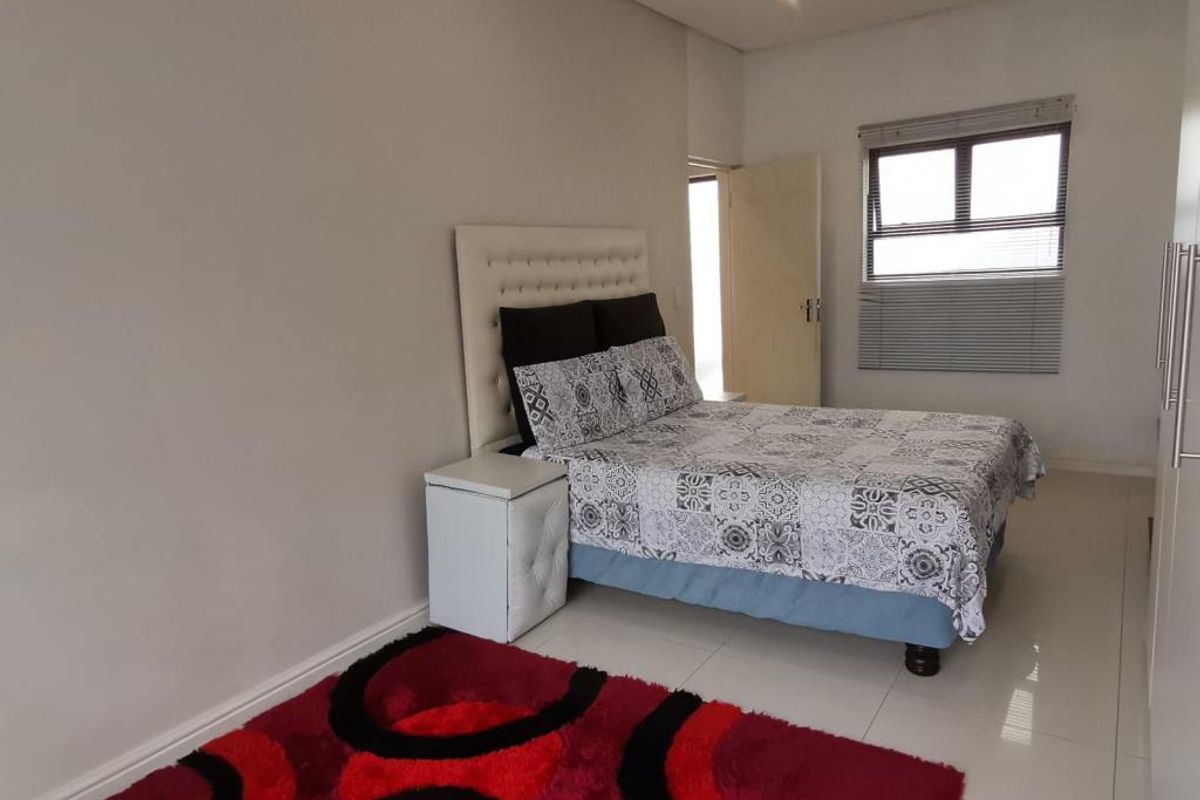 Beautiful 3 Bedroom Townhouse For Rent in Winterstrand - Photo 4