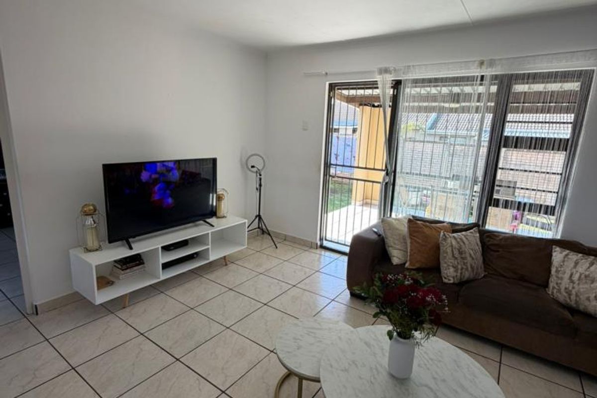 2 Bedroom Townhouse For Rent- Riley Place, Gonubie - Photo 5