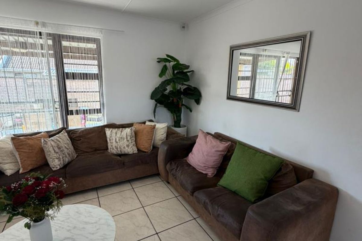 2 Bedroom Townhouse For Rent- Riley Place, Gonubie - Photo 3
