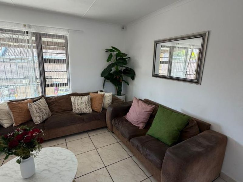 2 Bedroom Townhouse For Rent- Riley Place, Gonubie - Photo 3