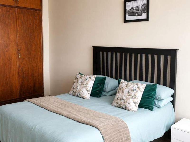 For Rent: 2 Bedroom Flat in Mashona Terrace, Quigney - Photo 6