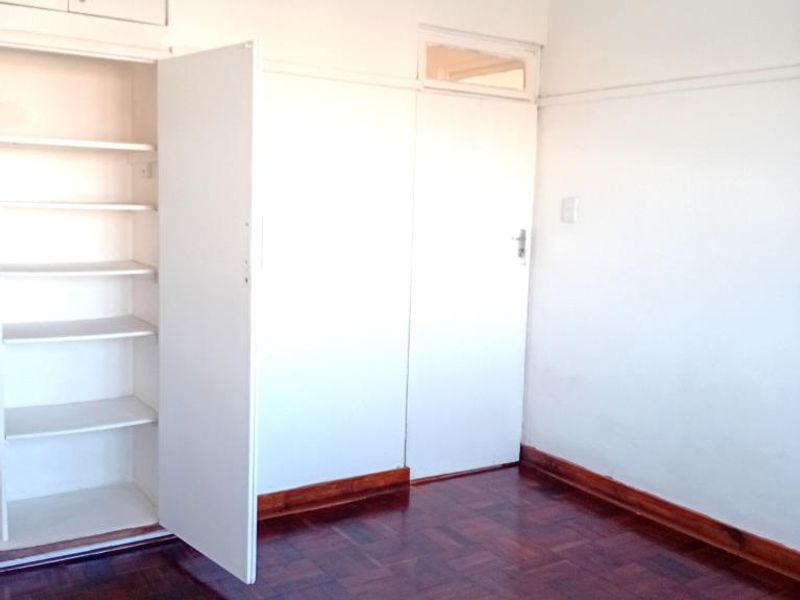 Newly renovated and very spacious 3-Bedroom Apartment in the Heart of Morningside - Photo 9