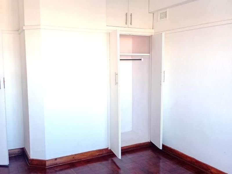 Newly renovated and very spacious 3-Bedroom Apartment in the Heart of Morningside - Photo 4