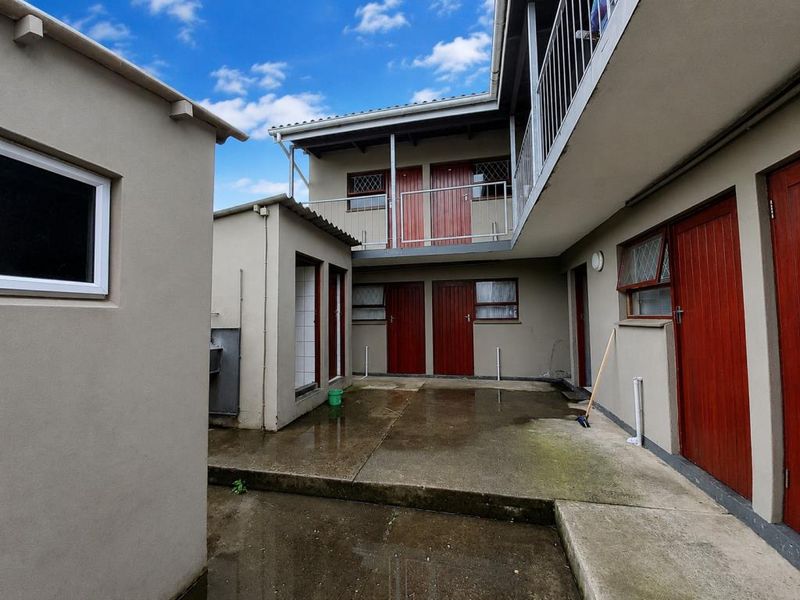 Room For Rent in Caxton Street, Quigney - Photo 4