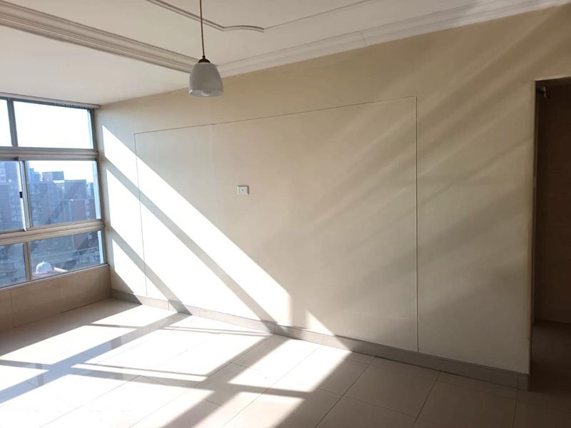 Stunning 15th Floor Apartment with Breathtaking views in North Beach - Photo 9